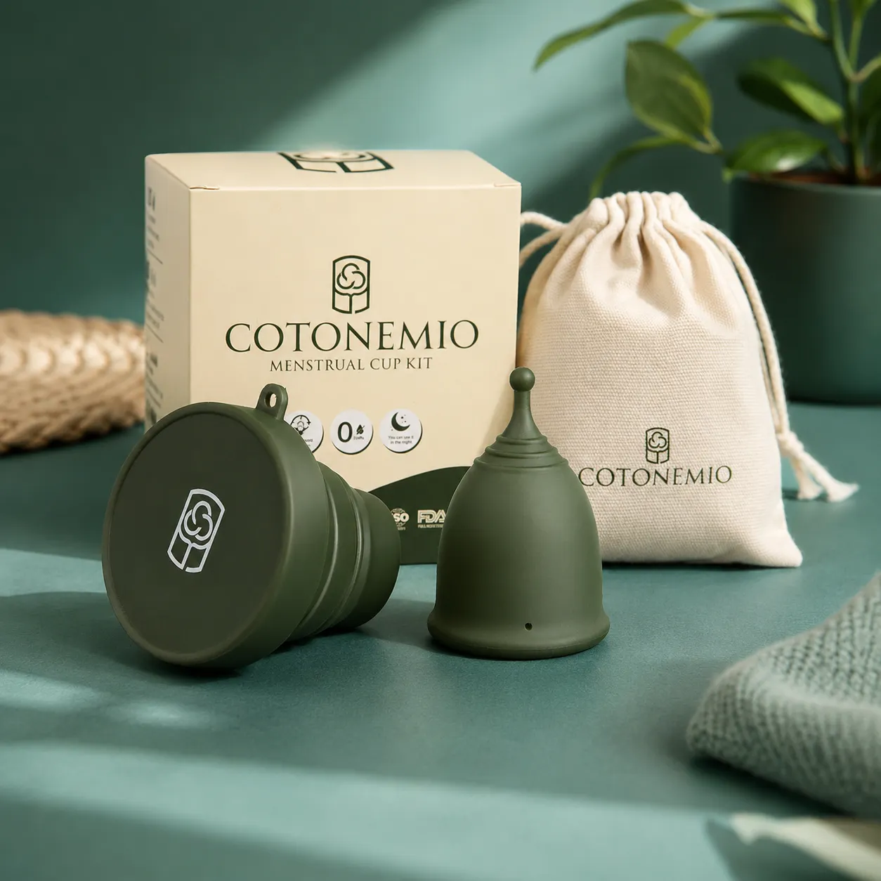 Forest green Cotonemio menstrual cup lifestyle photo